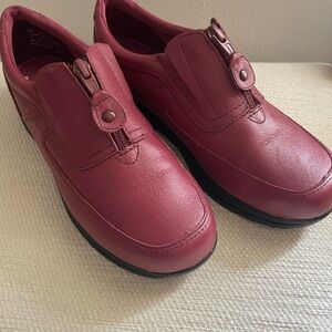 Dr. Scholl's Red Berry Leather Loafers size 7